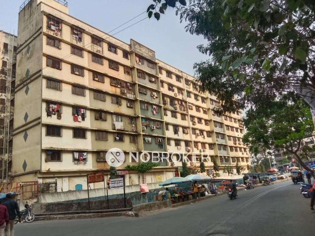 2 BHK Flat In Golden Nest Chs For Sale In Kandivali West
