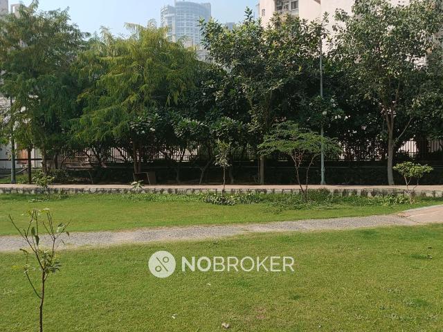2 BHK Flat In Golf City, Sector 75 For Sale In Sector 75