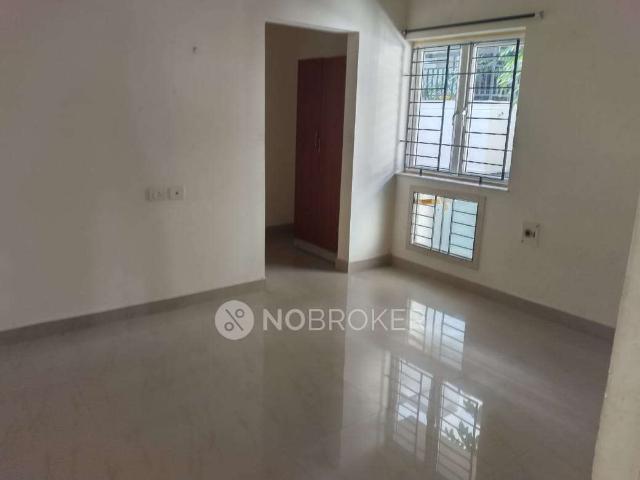 2 BHK Flat In Gowrav Apartment For Sale In Sholinganallur