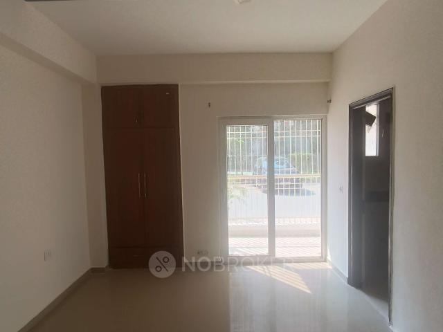 2 BHK Flat In Grand Ajnara Heritage for Rent In Sector 74