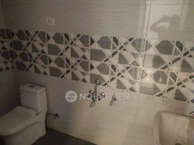 2 BHK Flat In Greater Noida Authority Plots Sector 16b for Rent In Jf6f+j7j, Roza Yakubpur, Ghaziabad, Greater Noida, Uttar Pradesh 201318, India