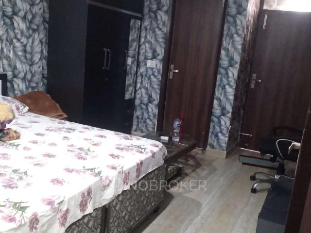 2 BHK Flat In Hargobind Enclave Chattarpur, Delhi For Sale