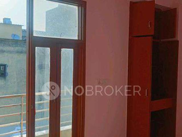 2 BHK Flat In Hargobind Enclave for Rent In Chhatarpur