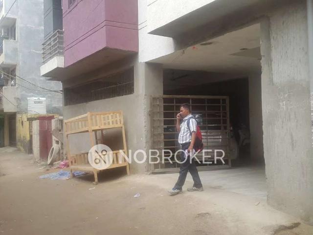 2 BHK Flat In Hari Har Apartment For Sale In Mahavir Encla