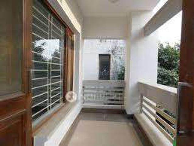 2 BHK Flat In Hi Castle for Rent In Beta Ii