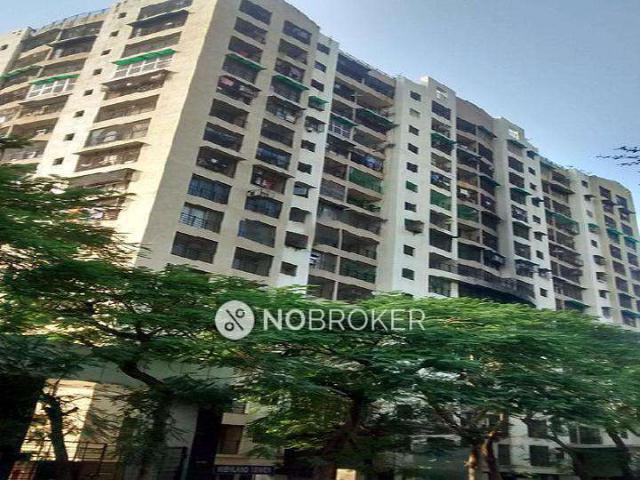 2 BHK Flat In Highland Tower For Sale In Kandivali East