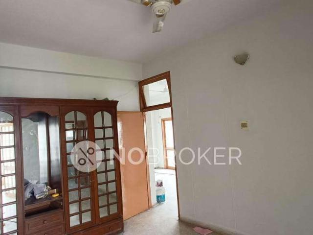 2 BHK Flat In Hilltop For Sale In Banjara Hills Road No. 10