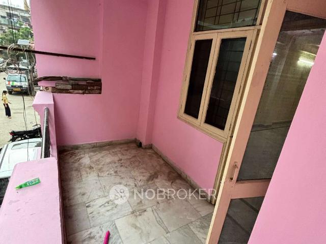 2 BHK Flat In Hindon Vihar for Rent In Sector 49, noida
