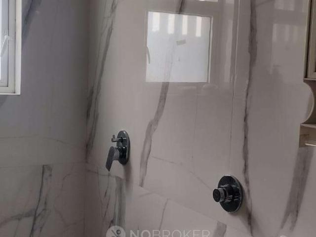 2 BHK Flat In Holy Palace For Sale In Andheri East
