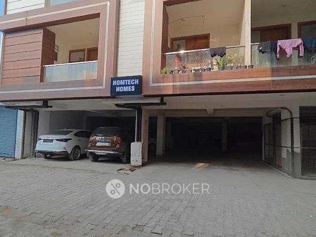 2 BHK Flat In Homtech Homes for Rent In Hazipur
