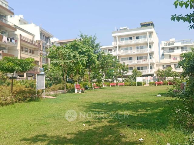 2 BHK Flat In Housing Board Colony for Rent In Sector 40