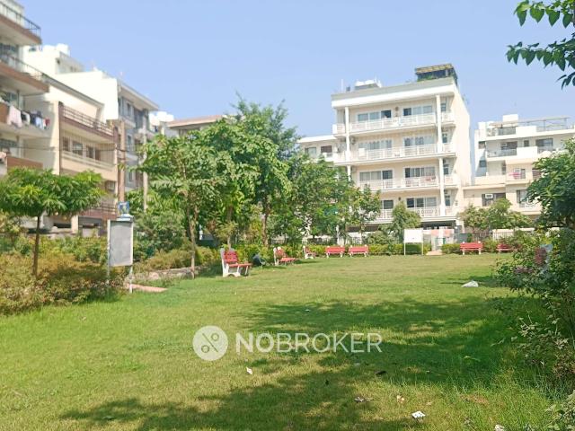 2 BHK Flat In Housing Board Colony for Rent In Sector 31