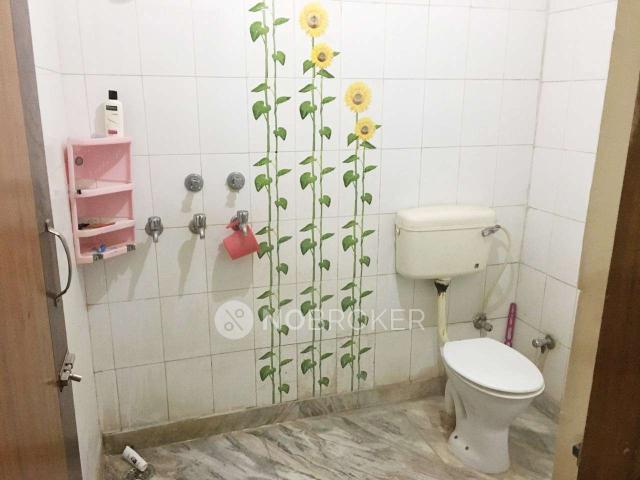 2 BHK Flat In Independent Building for Rent In Sector 110