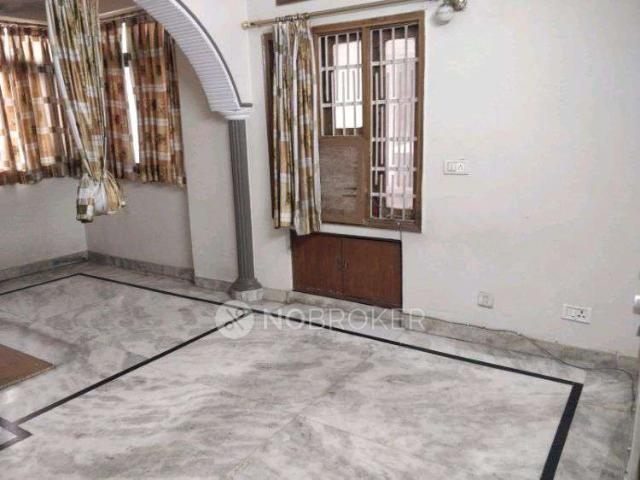 2 BHK Flat In Jahaz Apartments for Rent In Paschim Vihar, New Delhi