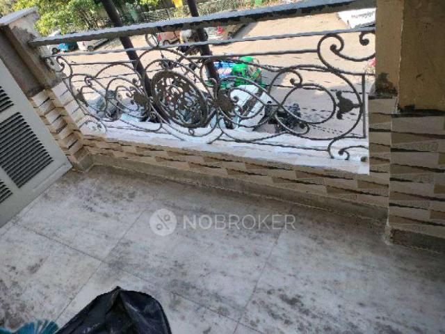 2 BHK Flat In Jaipuria Apartment for Rent In Kaushambi