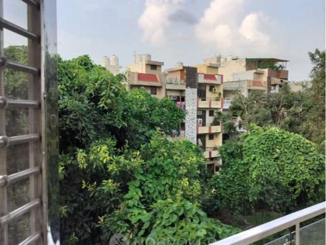 2 BHK Flat In Janata Flats for Rent In Paschim Vihar