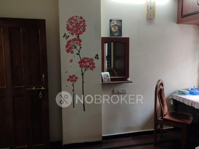 2 BHK Flat In Jayapriya Apartments, Moti Nagar For Sale In