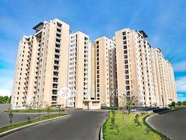 2 BHK Flat In Jaypee Greens Wish Town Klassic For Sale In S