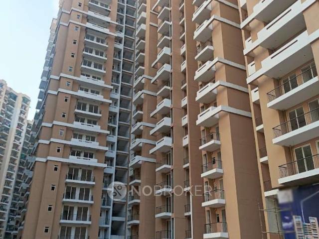 2 BHK Flat In Jnc The Park for Rent In Gaur City 2