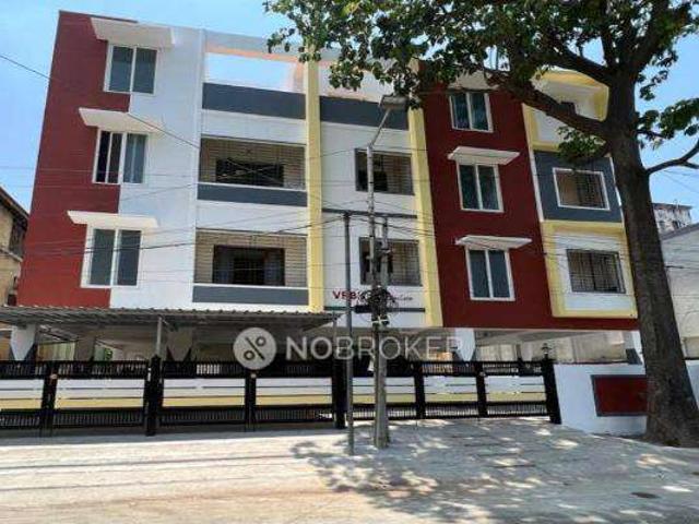 2 BHK Flat In Jothi Apartment, Thangavelu Street, Puzhuthiva