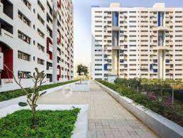 2 BHK Flat In Kumar Pebble Park for Rent In Hadapsar