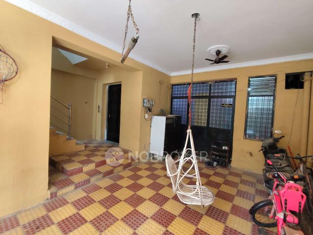 2 BHK Flat In Kunj E Shagufta For Sale In Khadarbag Rd