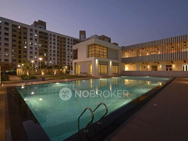 2 BHK Flat In Kalpataru Serenity, Manjri for Rent In Manjri