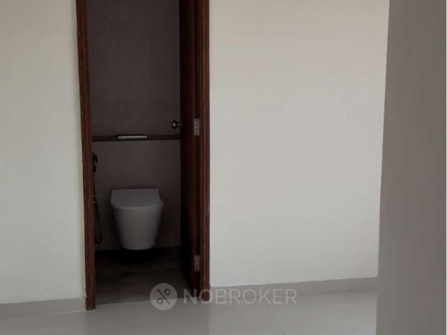 2 BHK Flat In Kalpataru Srishti Namaah for Rent In Mira Road East