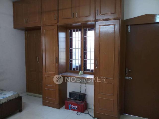 2 BHK Flat In Kcs Ayyapan Apartment, Selaiyur For Sale In S