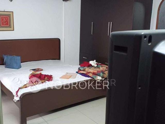 2 BHK Flat In Kenwood Towers for Rent In Sector 39