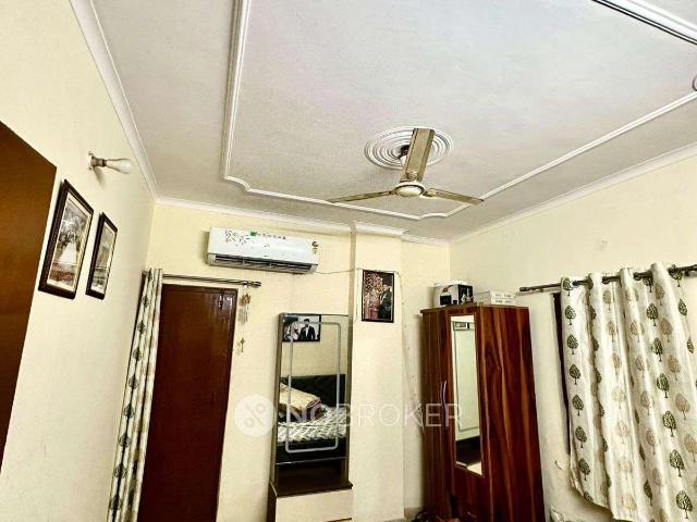 2 BHK Flat In Lucky Apartment For Sale In Mehrauli