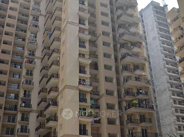 2 BHK Flat In La Residentia for Rent In Techzone 4