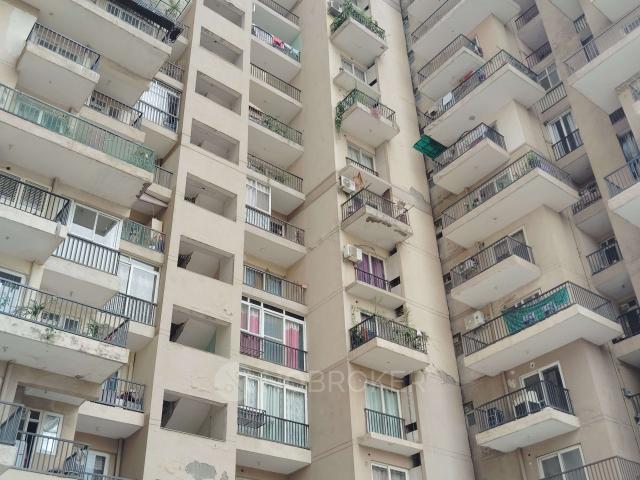 2 BHK Flat In La Residentia For Sale In Tower 6