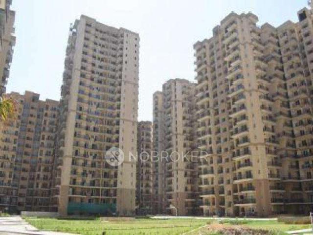 2 BHK Flat In La Residentia For Sale In Tech Zone Iv