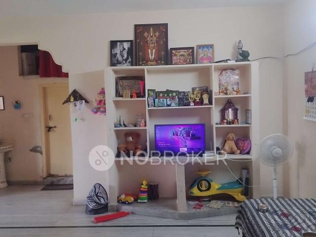 2 BHK Flat In Lakeview Towers, Kukatpally, Hyderabad for Rent In Aditya Lake View Towers