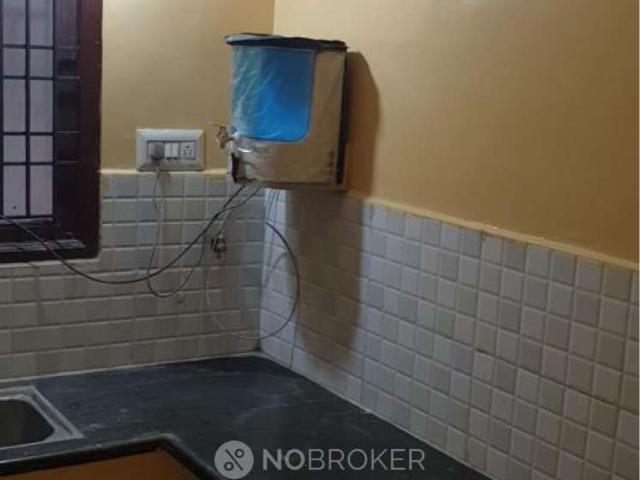 2 BHK Flat In Lake View Apartment Gomathy Builders for Rent