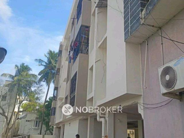 2 BHK Flat In Lake View Apartment Porur Kundeathur High Riad