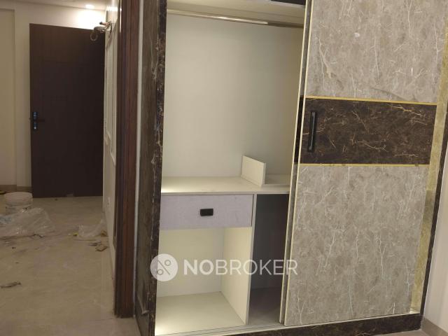 2 BHK Flat In Lavish Apartment For Sale In Mandi