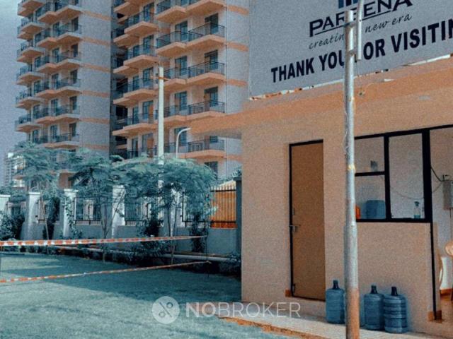 2 BHK Flat In Laxmi Apartments, Sector 99a For S