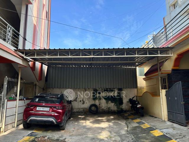 2 BHK Flat In Laxmi Gaviranganatha Swamy Nilaya for Lease In Electronic City
