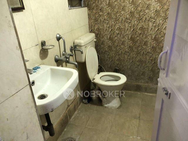 2 BHK Flat In Lig Dda Flats for Rent In Rajori Garden