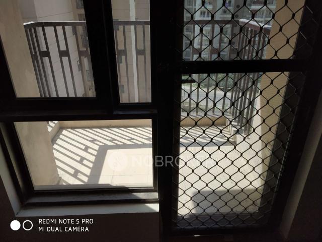2 BHK Flat In Logix Blossom County for Rent In Sector 137
