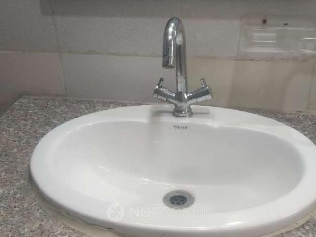 2 BHK Flat In Logix Blossom County 3 for Rent In Sector 137