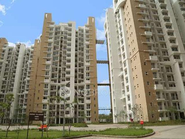 2 BHK Flat In Logix Blossom Greens Noida for Rent In Sector