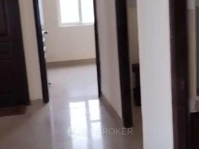 2 BHK Flat In Logix Blossom For Sale In Sector 143