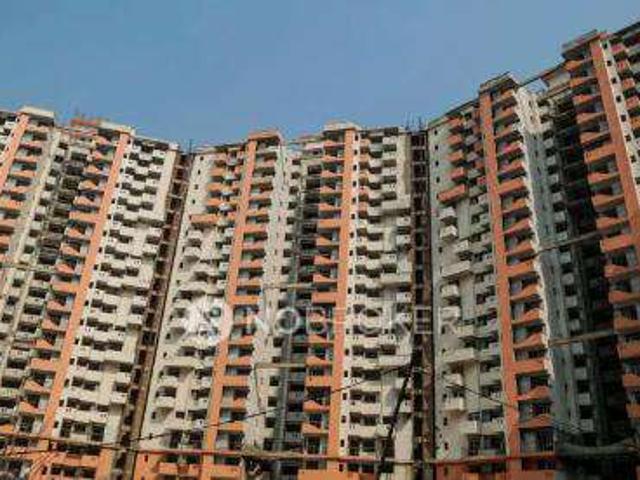 2 BHK Flat In Logix Blossom Zest for Rent In Sector 143