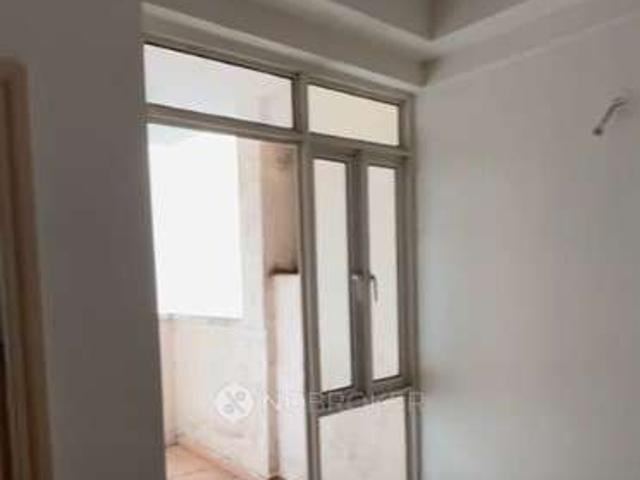 2 BHK Flat In Logix Blossom Zest, Sector 143b for Rent In S