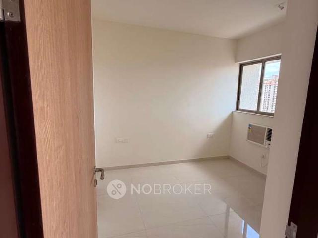 2 BHK Flat In Lodha Crown Kolshet For Sale In Thane West