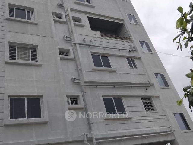 2 BHK Flat In Pushpa Thyagaraj Manshion for Lease In Cheemasandra