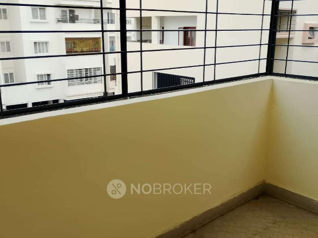2 BHK Flat In Padma Priya Seyon, Jp Nagar 9th Phase For Sale